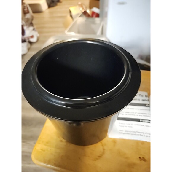 San Jamar Chill-It 2 Qt Crock – Black – CI7002BK – Open Stock, Clean, No Box - Picture 1 of 6
